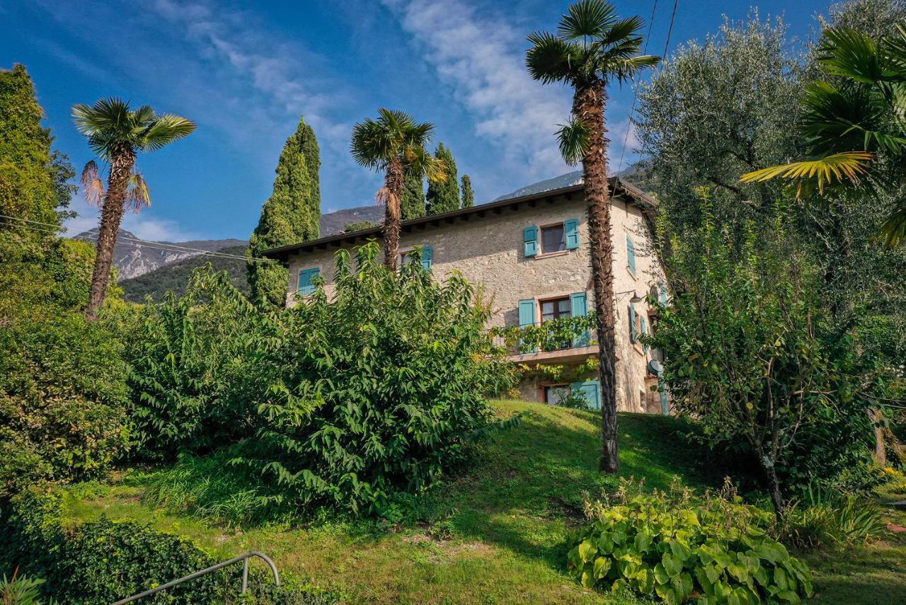 Giacomazzi House Bri Lägenhet Malcesine Exteriör bild