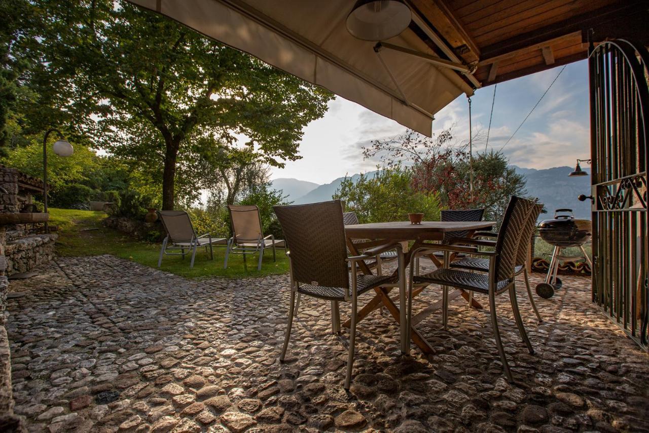 Giacomazzi House Bri Lägenhet Malcesine Exteriör bild