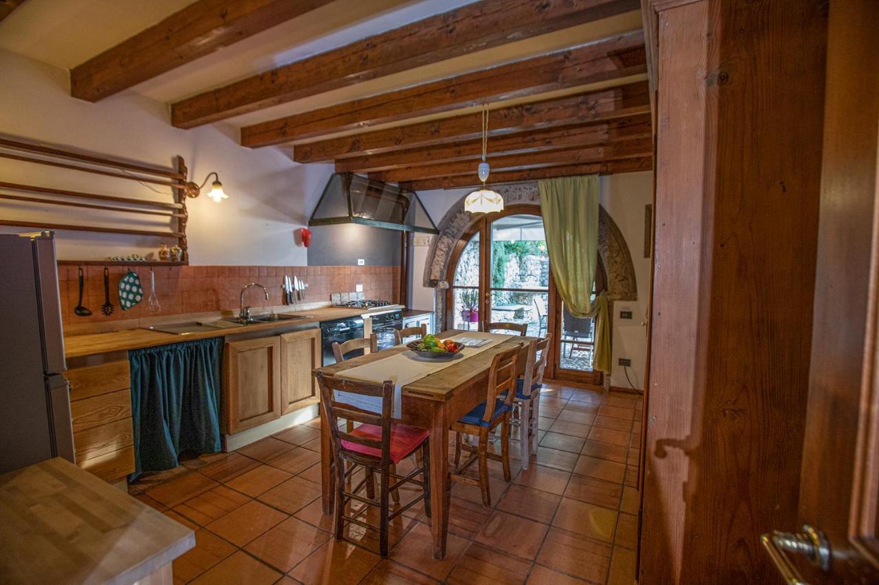 Giacomazzi House Bri Lägenhet Malcesine Exteriör bild